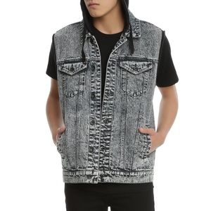 Hot Topic washed denim hooded vest jacket